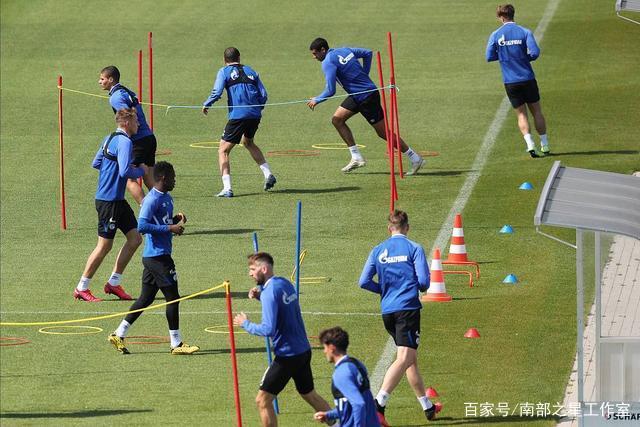 波尔津吉斯积极寻求康复支持，澄清健康状况